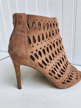 ALDO Caged Brown Ankle Bootie Heels Peep Toe Boho Ankle Boots Lace Sz 9